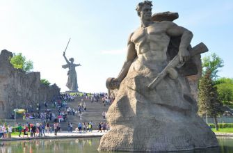 Памятники победы в Волгограде