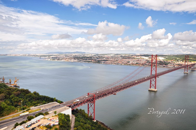 Вид с Кришту Рей, Португалия