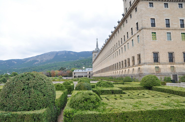 Сады и лабиринты Королевского монастыря Сан Лоренсо де Эль Эскориал, Испания
