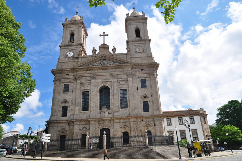 Церковь, Порту