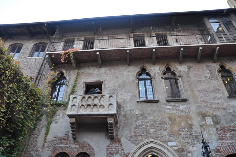 Балкон дома Джульетты в Вероне