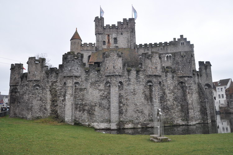 Замок графов Фландрии, Гент